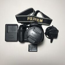 Fujifilm finepix hs30 usato  Spedire a Italy