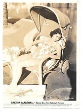 Foto original de Brenda Marshall Warner Bros. em traje de banho na cadeira de piscina comprar usado  Enviando para Brazil