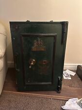 Vintage safe for sale  READING