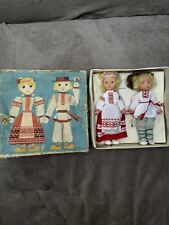 Antyk ZSRR Rosyjska BiałoruśPara tkanin Miniaturowy domek dla lalek Lalki chłopiec i dziewczynka, używany na sprzedaż  PL