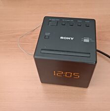 Sony radio sveglia. usato  Vilminore Di Scalve