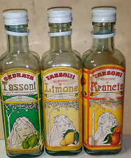 Vecchie bottiglie tassoni usato  Italia