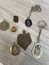 Lote de siete artículos religiosos y medallas vintage llavero, collar de alfiler antiguo segunda mano  Embacar hacia Mexico