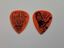 palheta de guitarra original Mr. Big Paul Gilbert 2024 laranja comprar usado  Enviando para Brazil