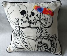 Halloween kissing skeletons for sale  BURTON-ON-TRENT