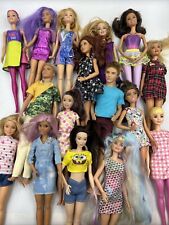 Lote de 16 bonecas Barbie fashionista vestidas 5 libras roupas fofas lote 1 comprar usado  Enviando para Brazil