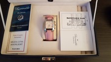 Magnifique montre faconnable d'occasion  Nice