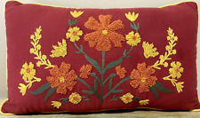 Travesseiro de fundo bordado Place And Time flores borgonha aprox 19" X 12 comprar usado  Enviando para Brazil