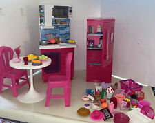 Electrodomésticos de cocina Barbie refrigerador fregadero mesa fregadero muchos accesorios segunda mano  Embacar hacia Argentina