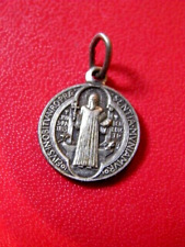 Medaille religieuse ancienne. d'occasion  Saintes