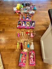 Mattel Muñeca Barbie Vintage Lote Mixto Años 70-80 Muñecas, Ropa y Muebles segunda mano  Embacar hacia Argentina