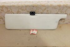 NOS GENUÍNO MITSUBISHI DODGE COLT LANCER GALANT RH SIDE SUNVISOR # MB152524 comprar usado  Enviando para Brazil