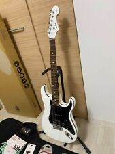 Juego de guitarra eléctrica blanca Fender Aerodyne II segunda mano  Embacar hacia Mexico