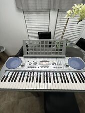 Usado, Piano de teclado portátil electrónico 61-Touch Yamaha PSR-275. segunda mano  Embacar hacia Argentina