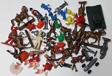 Lot figurines jouets d'occasion  Saint-Pantaléon-de-Larche