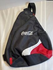 Mochila de ombro Coca Cola com alça ajustável de compartimento e bolso MP3 comprar usado  Enviando para Brazil