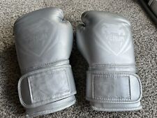 boxing gloves for sale  Tampa