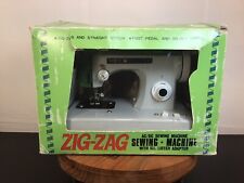 Mini máquina de coser portátil vintage Zig Zag Sew Ette punta recta pedal de pie segunda mano  Embacar hacia Argentina