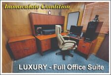 Executive office desk for sale  Redlands