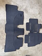 Conjunto de tapete de assoalho para Toyota Highlander fabricante de equipamento original 2020-23 (4 peças) PT926-48200, usado comprar usado  Enviando para Brazil