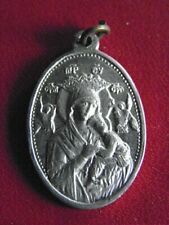 Medaille religieuse ancienne. d'occasion  Saintes