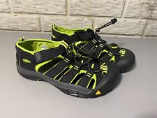 Sandálias de caminhada Keen Newport H2 grandes infantis preto/verde sapatos impermeáveis tamanho 5Y EUA comprar usado  Enviando para Brazil