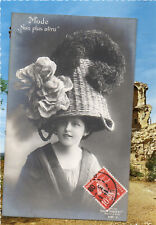 Artiste femme chapeau d'occasion  Avignon