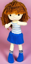 "Muñeca escolar de ganchillo hecha a mano Amigurumi de juguete falda azul cabello traído 12" segunda mano  Embacar hacia Argentina