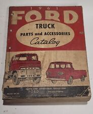 Catálogo de piezas y accesorios para camionetas Ford 1961, Ford Motor Company, libro de bolsillo segunda mano  Embacar hacia Argentina