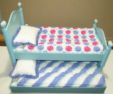 Conjunto de cama American Girl Doll Trundle (2 camas) com roupa de cama, travesseiros, edredons + comprar usado  Enviando para Brazil