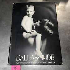 Dallas nu “um ensaio fotográfico por Charles R Collum” comprar usado  Enviando para Brazil