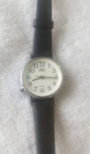 Reloj Timex Vintage Damas Indiglo Tono Plateado Banda de Cuero Batería Fresca segunda mano  Embacar hacia Mexico