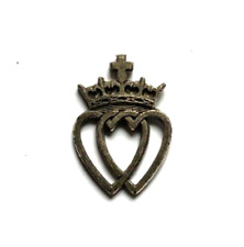 Pin double coeur d'occasion  Aizenay
