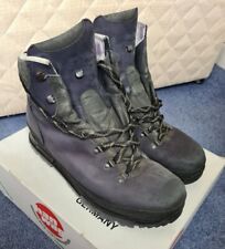 han wag boots for sale  HOOK