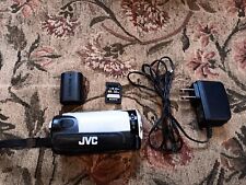 Videocámara digital JVC EVERIO GZ-E100WU HD AVCHD + tarjeta SD Sony 32 GB y adaptador de CA segunda mano  Embacar hacia Argentina