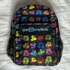 Mochila Walt Disney World Disney Parks arco-íris grande cabeça de Mickey Mouse preta, usado comprar usado  Enviando para Brazil