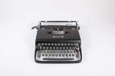 Usado, Olivetti Lettera 22/Pluma 22 Black Typewriter, Vintage, Mint Condition, Manual comprar usado  Enviando para Brazil