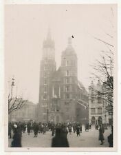 Około 1942.. Prywatne zdjęcie. Bazylika Mariacka. Kraków (Kraków,,Bazylika Mariacka) na sprzedaż  Wysyłka do Poland