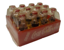 Vintage Mini Coca Cola 12 garrafas estojo miniatura fechado antigo novo estoque comprar usado  Enviando para Brazil