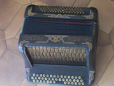 Tres ancien accordéon. d'occasion  Fayence