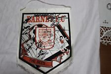 BANDERIN GRANDE ANTIGUO OFICIAL DEL BARNET  F.C  CON LA FIRMAS PLANTILLA, usado segunda mano  Embacar hacia Argentina