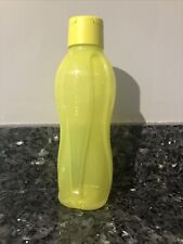 Garrafa de água Tupperware grande ecológica 25 onças amarelo neon ecológica nova comprar usado  Enviando para Brazil