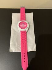 Usado, Reloj rosa Adidas correa de silicona para mujer reloj de cuarzo de moda regalo segunda mano  Embacar hacia Argentina