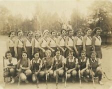 Bonitas chicas secundaria equipo de hockey sobre hierba con equipo antiguo foto deportiva, usado segunda mano  Embacar hacia Argentina