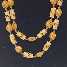 Collar de cuentas de plástico tuerca de nuez pacana vintage años 60"" de largo marrón bronceado segunda mano  Embacar hacia Argentina