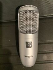 Micrófono condensador de estudio profesional AKG Perception 100. (08V2) segunda mano  Embacar hacia Argentina