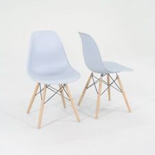 Usado, Par de cadeiras de plástico Eames DSW azul bebê com bases de cavilha carvalho branco 2019 comprar usado  Enviando para Brazil
