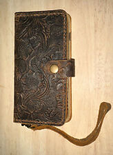 Capa de couro marrom costurada estilo livro pulseira iPhone 7s ou 8s comprar usado  Enviando para Brazil