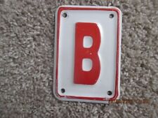Placa de matrícula área "B" da Tasmânia - # B vermelha na placa branca comprar usado  Enviando para Brazil