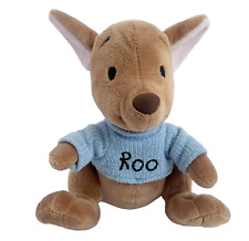 Exclusivo Winnie the Pooh Roo de peluche de 8" de los parques Disney con suéter azul segunda mano  Embacar hacia Argentina